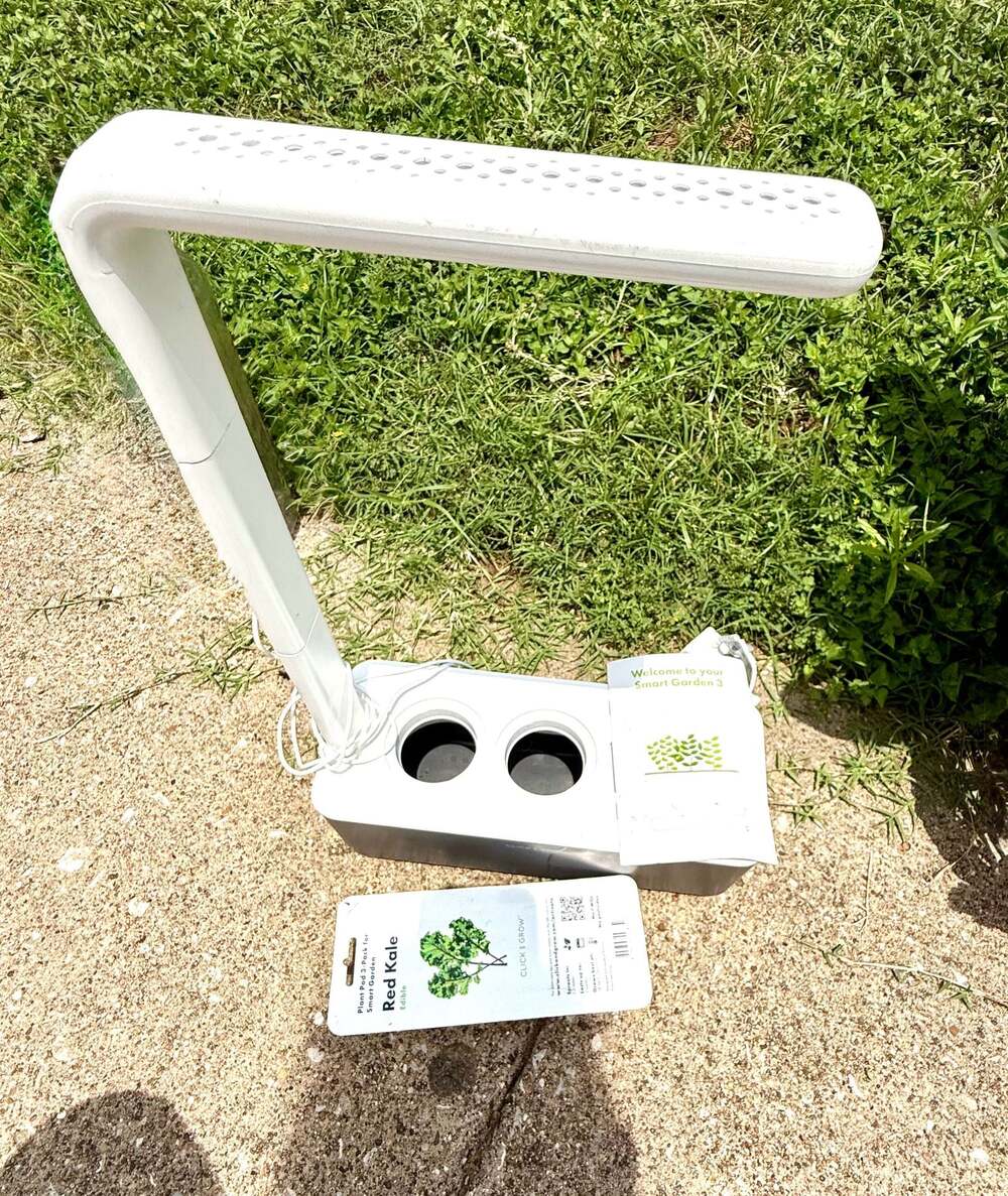 Click and Grow Smart Garden 3 Indoor Herb Garden